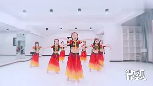 小美人胚舞一曲充满西域风情的新疆舞视频