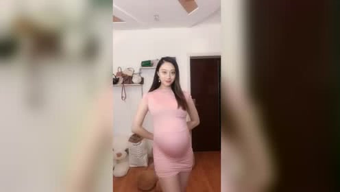 点击观看《孕妇版妲己舞视频》