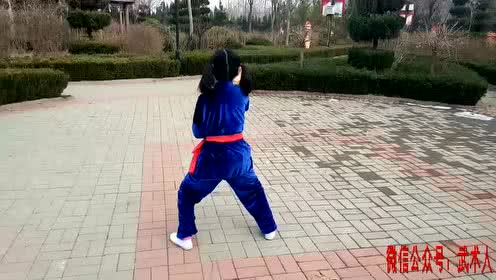 中老年养生拳练习 中年大妈表演八极拳