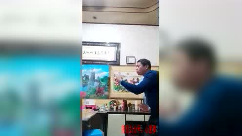 点击观看《疫情期间 在家练习心意拳健身武术》